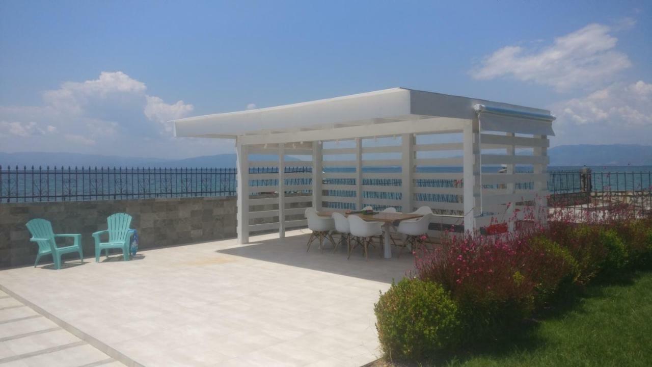 Villa Marry'S House Karianí Esterno foto